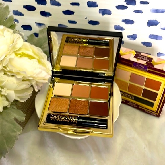 Tarte Maneater Vanity Palette - Picture 1 of 5